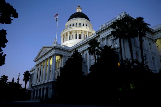Jerry Brown gets it. Lowering retirement age for firefighters is a bad idea.