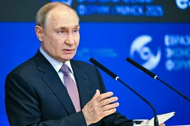 Putin explains what will happen if West robs Russias reserves