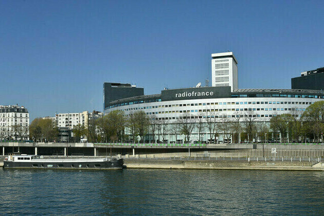 African country suspends two French news agencies