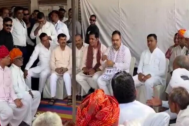Rajasthan CM Bhajanlal Sharma interacts with Heerawala villagers at tea stall