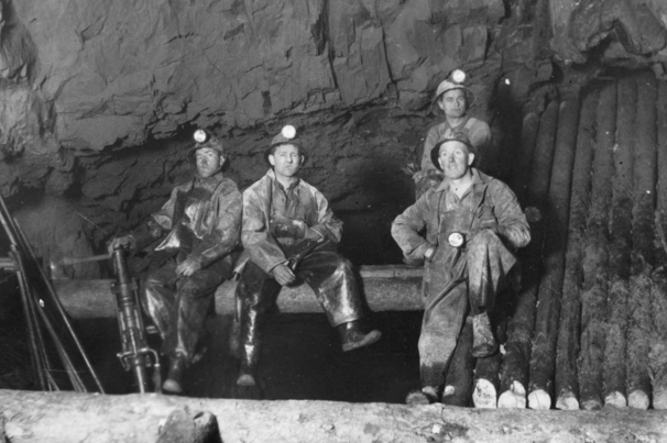 The O’Brien mine produced 587,000 ounces of gold between 1926–1957.