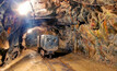 Explosão em mina de ouro deixa trabalhadores presos na China