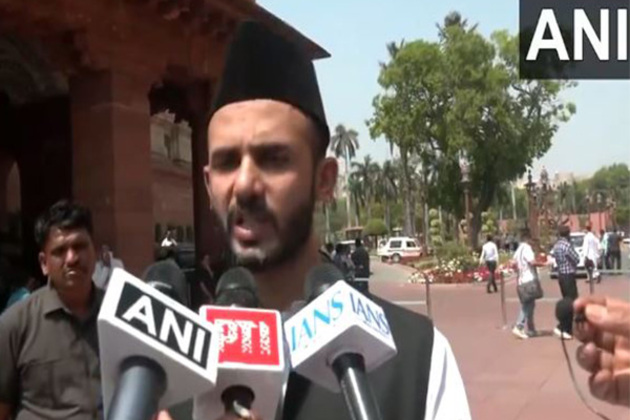 'Saugat-e-Modi' campaign draws sharp response from Sambhal's SP MP Rehman Barq