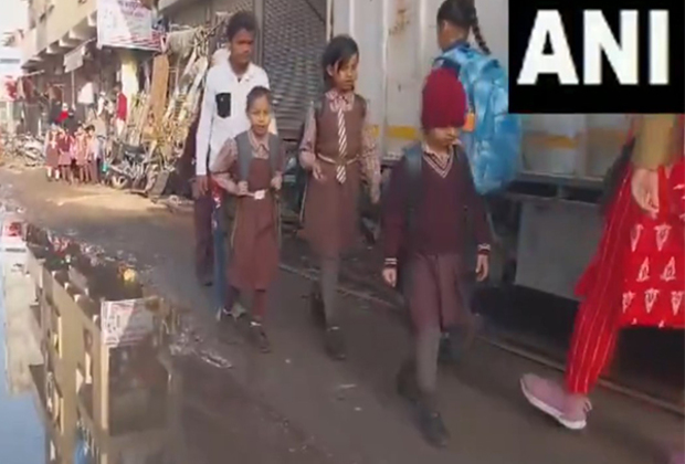 Delhi: Students face difficulties reaching school due to waterlogging in Khajuri Khas