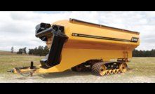  The Seed & Super unit functions as a chaser bin at harvest time, a seed-super unit at sowing time and a fertiliser spreader throughout the year