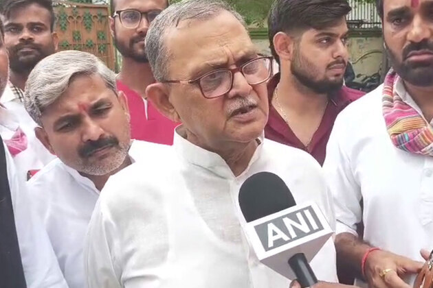"There will be even bigger fraud": SP leader Sanatan Pandey slams CEO appointment at Ram Mandir