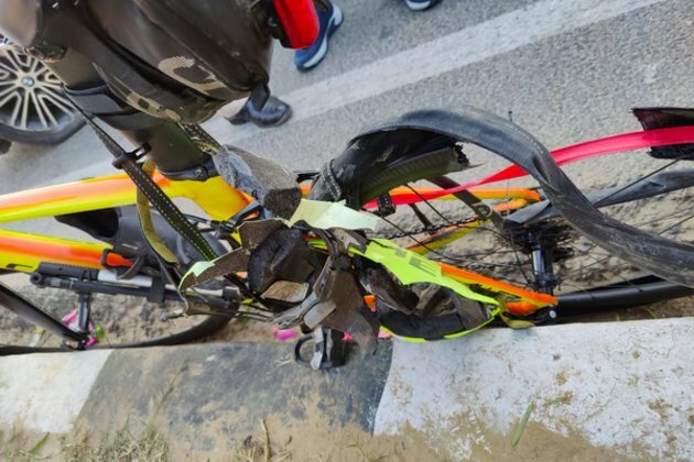 Delhi: Cyclist dies after being hit by BMW with VIP plate, driver held