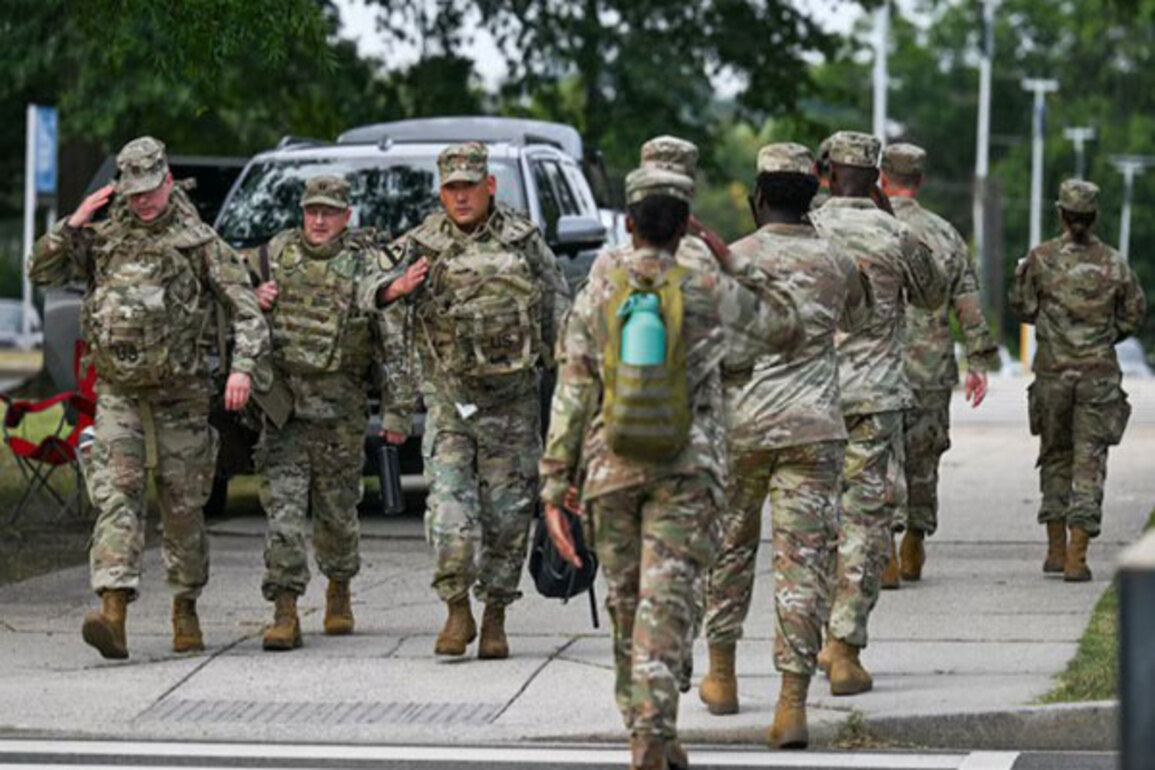 Trump administration planning to send National Guard to Chicago amid crime crackdown