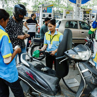 'No fuel shortage, supply normal': Telangana dealers assure