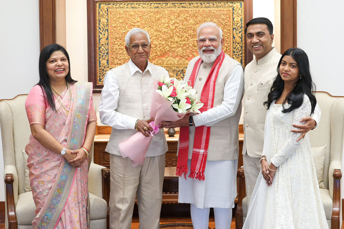 Goa CM Sawant calls on PM Modi at Seva Teertha, highlights family's Jan Sangh legacy