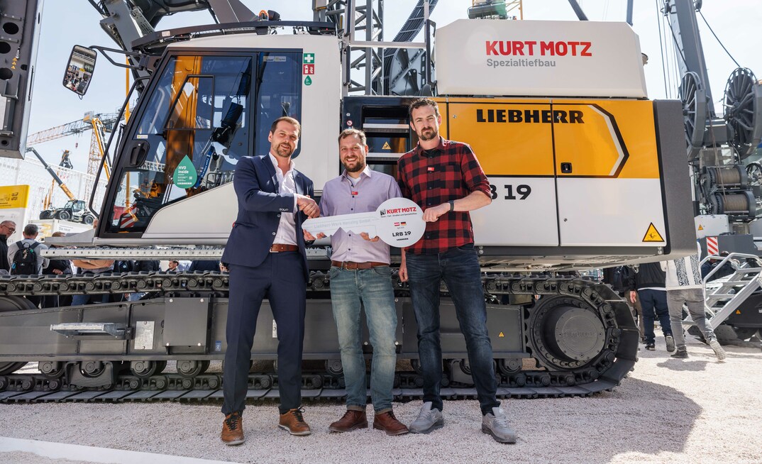 Seventh rig added to contractors fleet during bauma Seventh rig added to contractors fleet during bauma