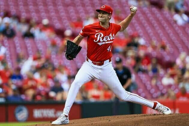 Reds pitchers stifle Marlins for shutout victory
