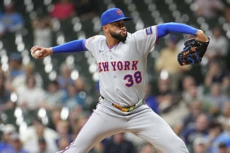 Mets place RHP Devin Williams (shoulder) on IL