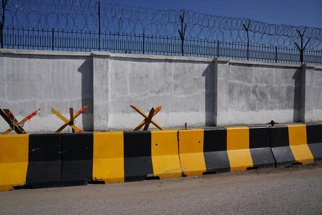 Explainer: As ceasefire nears expiry, what divides Iran and U.S.?