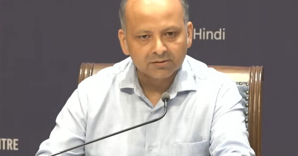 "Expected to berth at Dahej tomorrow": Shipping Ministry says LNG carrier Disha to arrive on June 19 in Gujarat