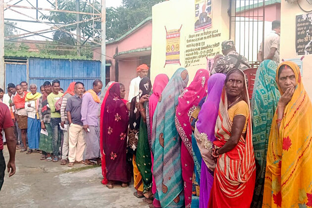 Stage set for Bihar's big electoral battle; polls to test strength of alliances, political players