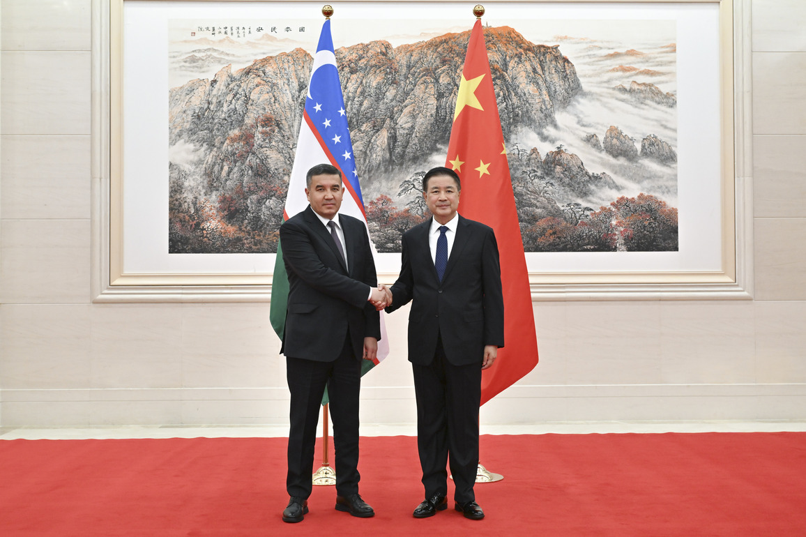 CHINA-BEIJING-WANG XIAOHONG-UZBEKISTAN-AZIZ TASHPULATOV-MEETING (CN)