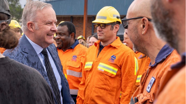 Albanese tells Tomago workers “we’ve got your back” as federal energy-support talks intensify.