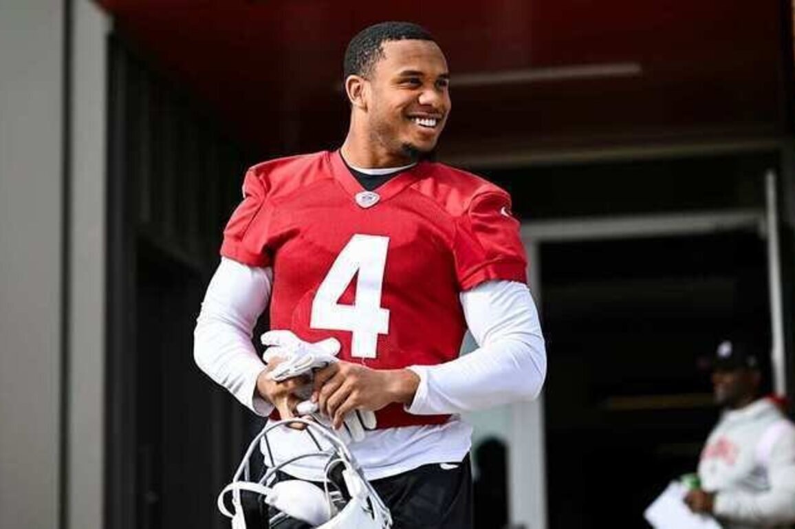 Former Cardinals Wide Receiver Rondale Moore Passes Away