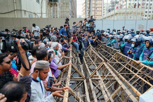 Bangladesh High Court Grants Bail to Imprisoned Cartoonist