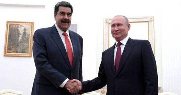 Putin backs Maduro amid standoff with US