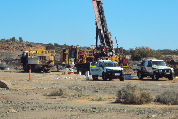 Maiden M260 drilling suggests gold growth