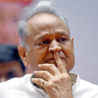 Ashok Gehlot demands probe into Jaipur hospital fire