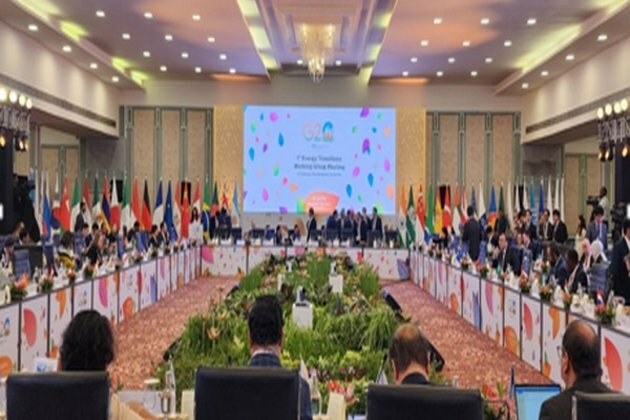 Union Min RK Singh calls on G20 partners to come together against global warming, climate change