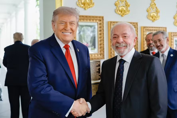 Presidentes Donald Trump, dos EUA, e Lula, do Brasil, na Casa Branca