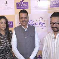 Maharashtra CM Devendra Fadnavis, wife Amruta join Aamir Khan for 'Sitaare Zameen Par' special screening; check pics