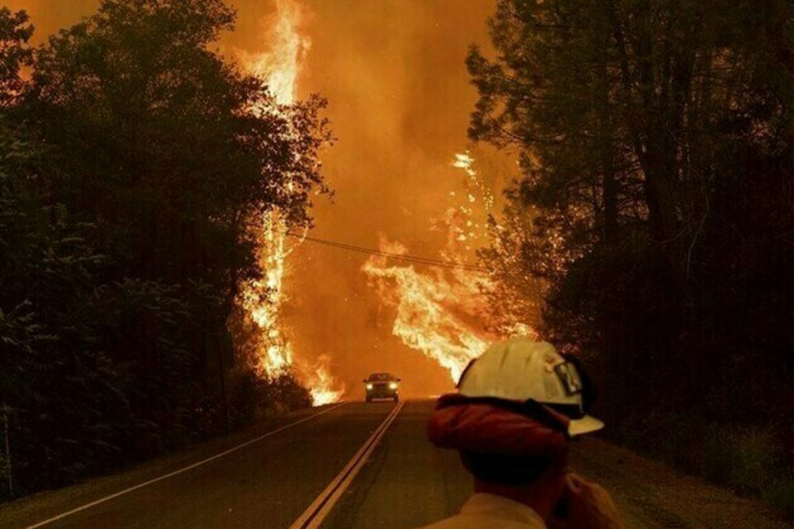 Thousands Evacuate As Fire Spreads in US State of New Jersey