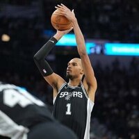 Spurs gear up for Jazz after narrowly averting collapse