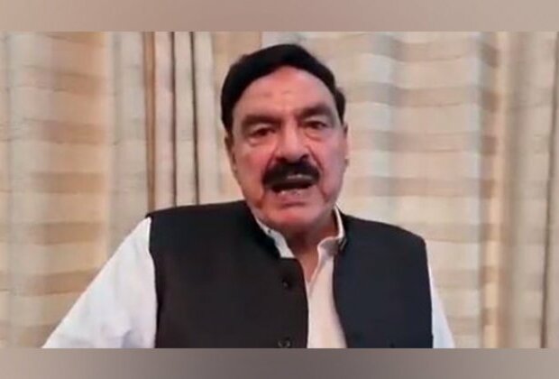 Pakistan: Panah requests Pemra to stop coverage of Sheikh Rashid for smoking cigars