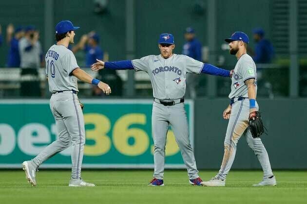 Fresh off rout, Blue Jays vie for series win vs. Rockies