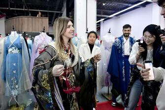 Ancient Chinese garments find their way into global wardrobes