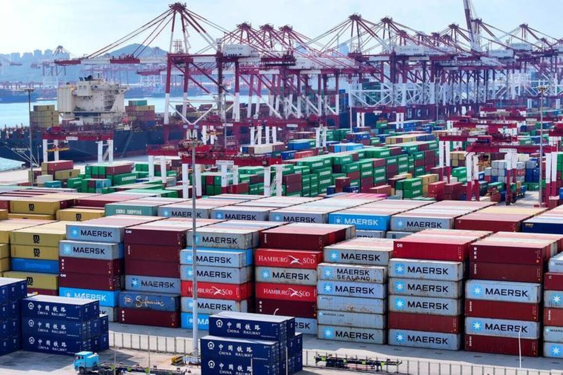 Economic Watch: China's economy, trade remain resilient amid global headwinds