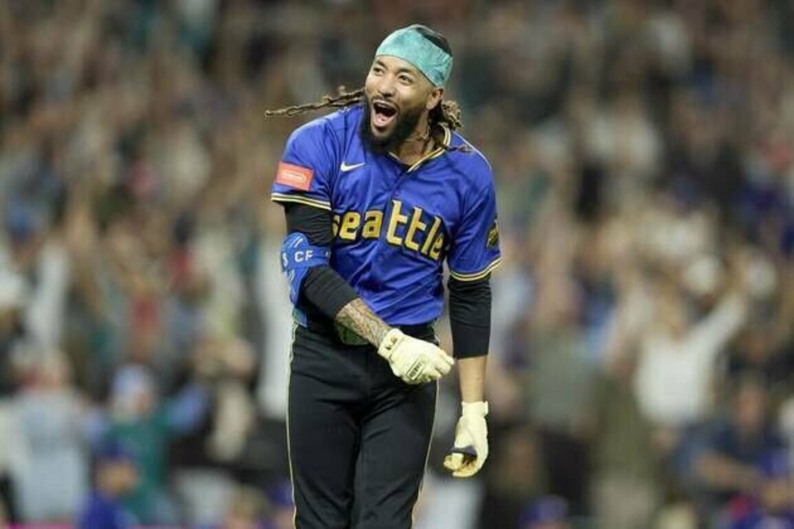 J.P. Crawford walk-off homer lifts Mariners past the Rangers