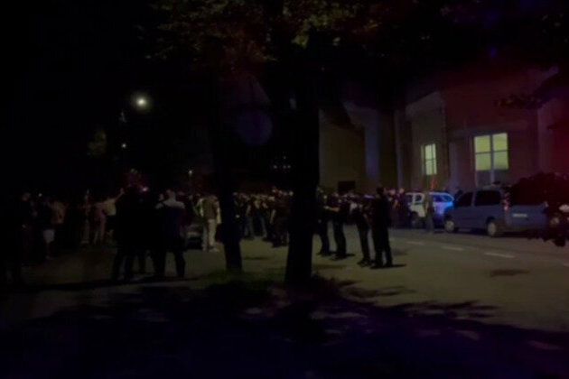 Ukrainian city riots against forced mobilization 