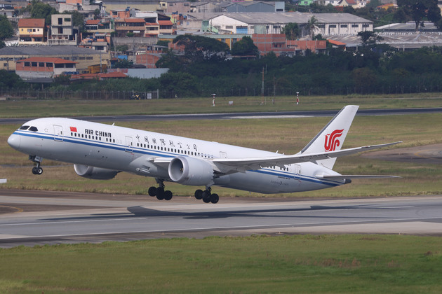 China expands visa-free access to 5 Latin American countries
