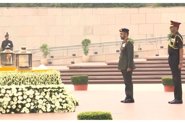 UAE Land Forces Commander Major General Yousef Maayouf Saeed Al Hallami pays tributes at National War Memorial