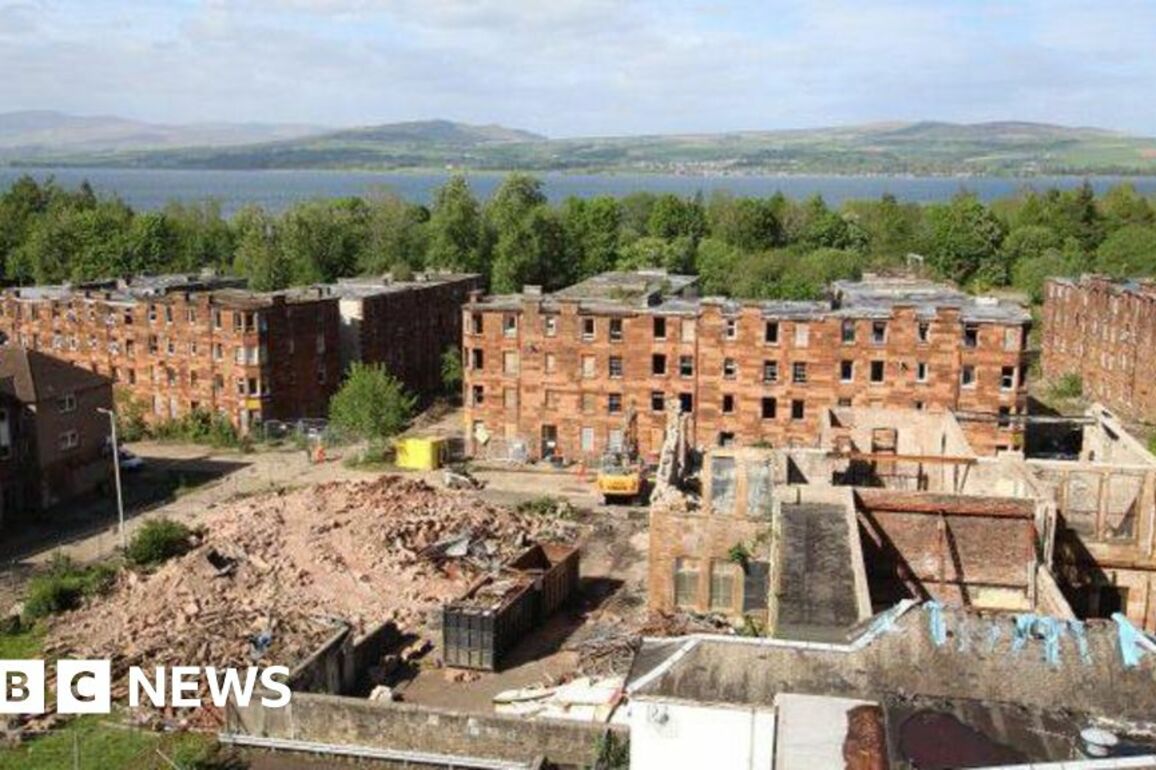 Two workers injured in demolition of Port Glasgow's Clune Park estate