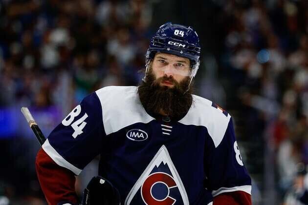 NHL leaders conclude season series as Avalanche battle Stars