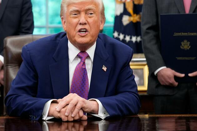 Opinion- Are Americans fed up with democracy&quest;