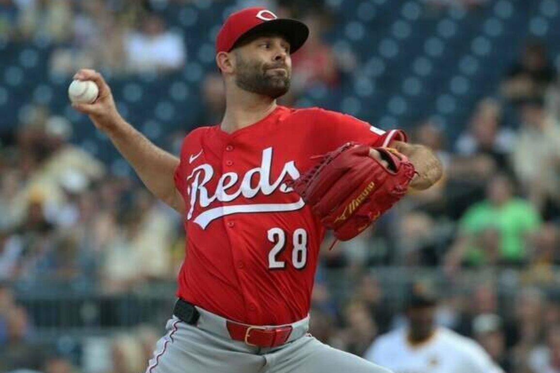 Reds bid to continue dominance of Angels in series finale