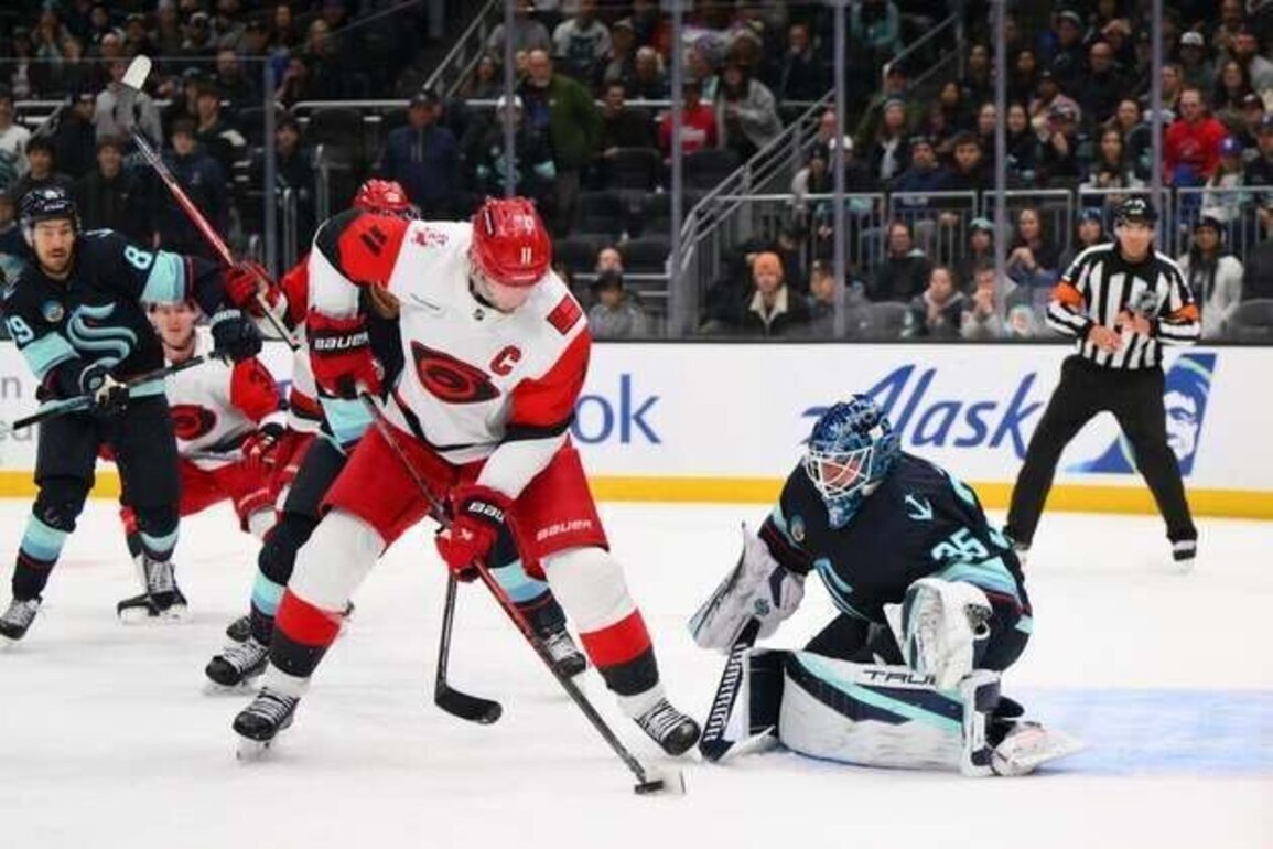 Hurricanes looks to get back on course against woeful Canucks