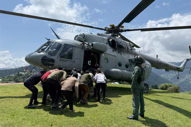 J-K: IAF airlifts 18 CRPF Jawans injured near Udhampur's Basantgarh