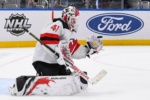 Devils 'getting ready for the playoffs,' visit Toews, Blackhawks