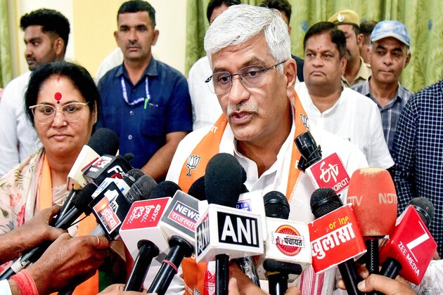 "Very unfortunate incident," says Gajendra Shekhawat as 20 killed in Jaisalmer bus fire