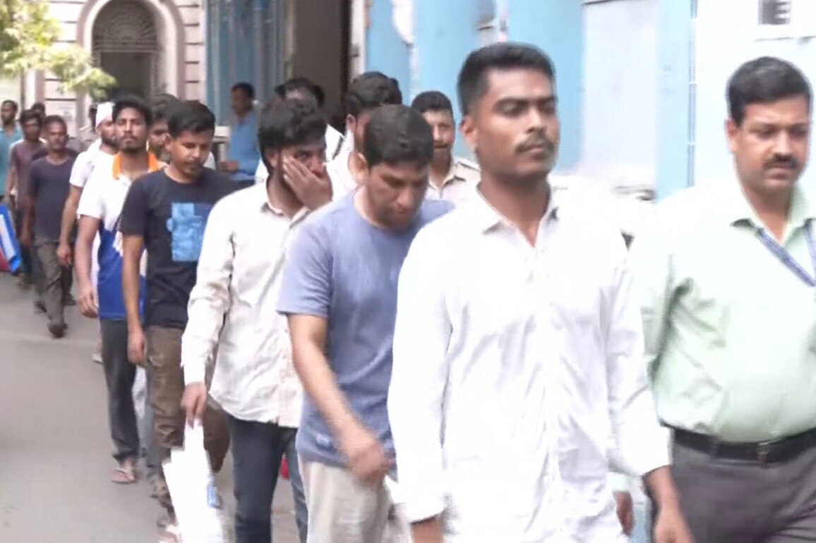 West Bengal: Court grants 14 day judicial custody to accused in road blockades and judges detention case