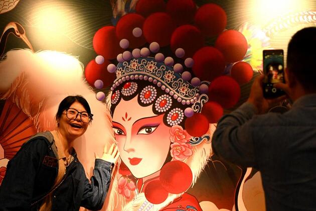 EconomyInFocus | China sees 888 million domestic trips during eight-day holiday